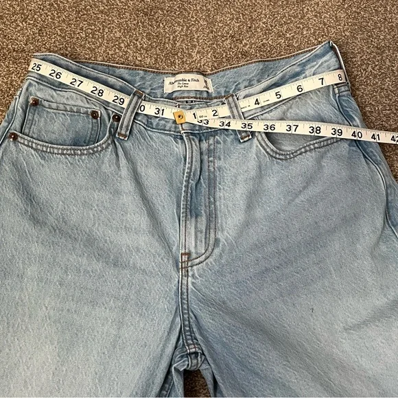 Abercrombie & Fitch Women's High Rise Jeans - Light Blue - Picture 12 of 12
